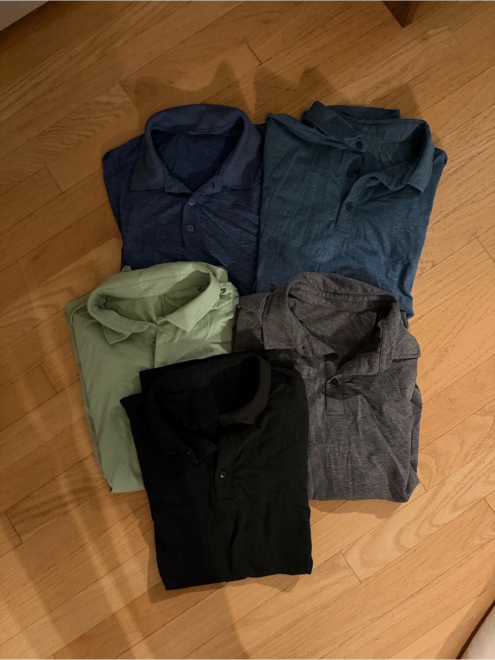 Bundle of lululemon men’s polos